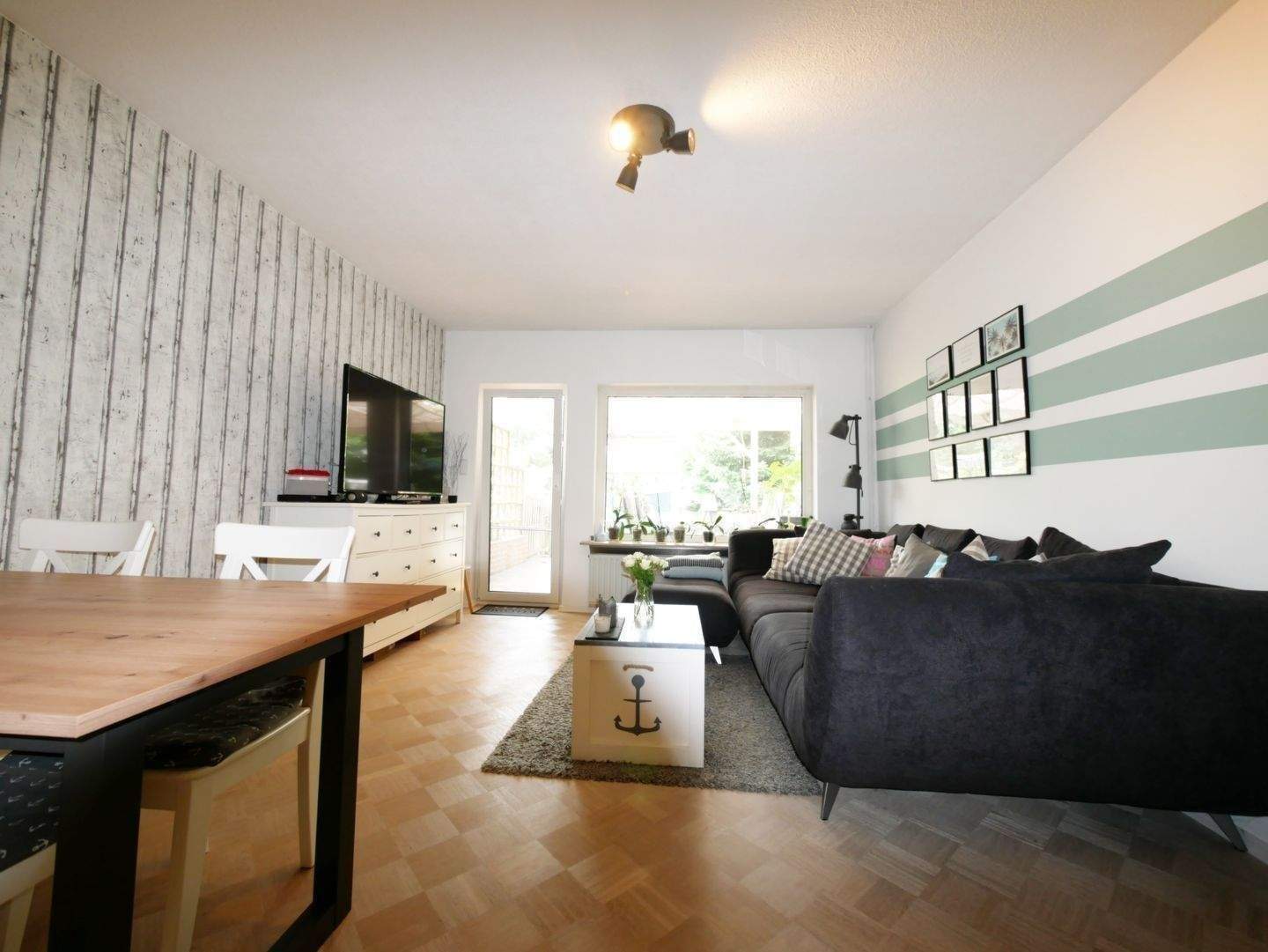 Reihenhaus mit Vollkeller in Norderstedt, ruhige aber dennoch zentrale Lage – Norderstedt – Vorschaubild 3