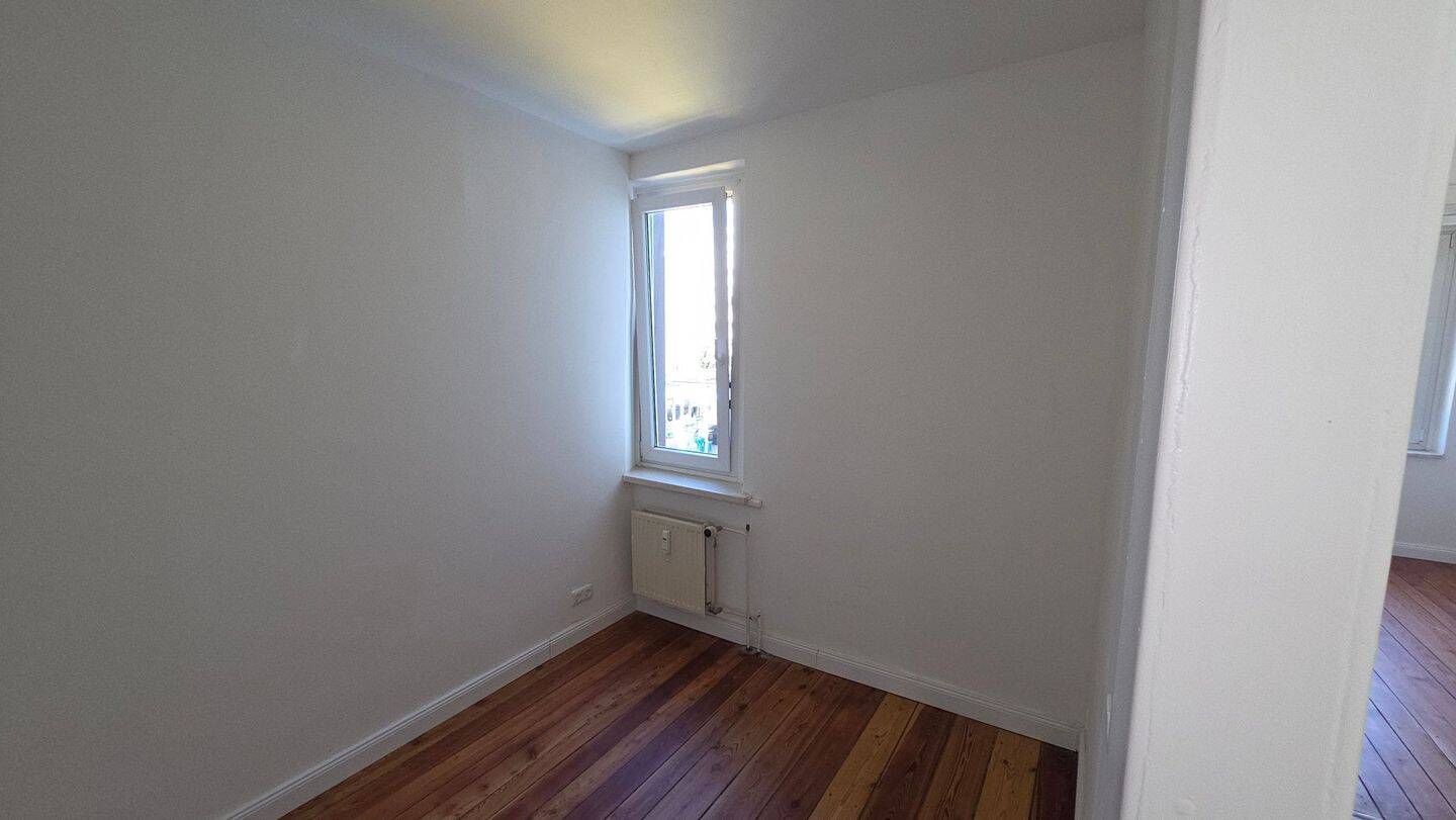 Renovierte 2-Zimmer-Wohnung mit Dielenboden in Hamburg-Nord – WG-geeignet – Hamburg – Vorschaubild 4