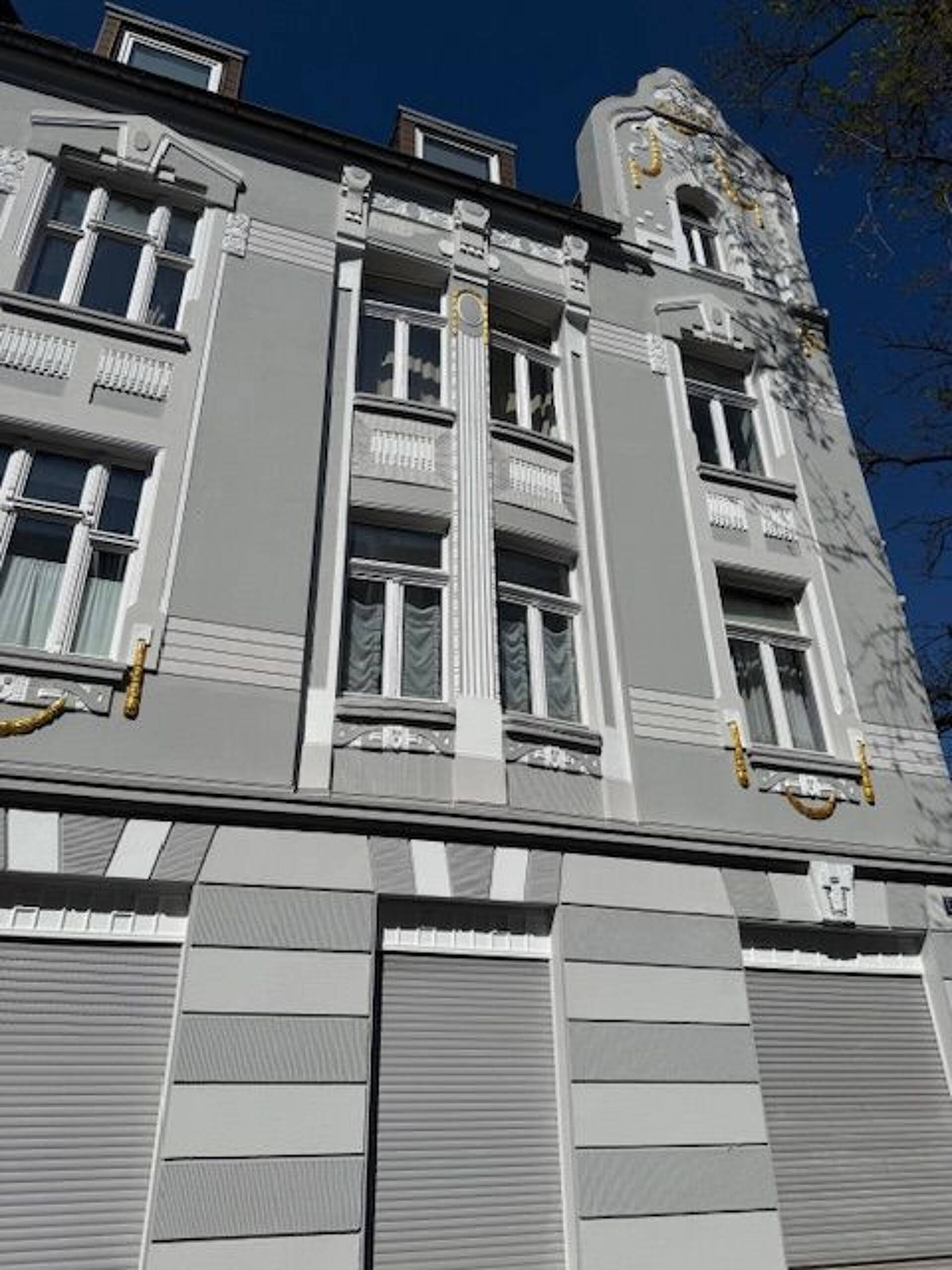 Mehrfamilienhaus in 51105 Köln mit 787,3 m² kaufen