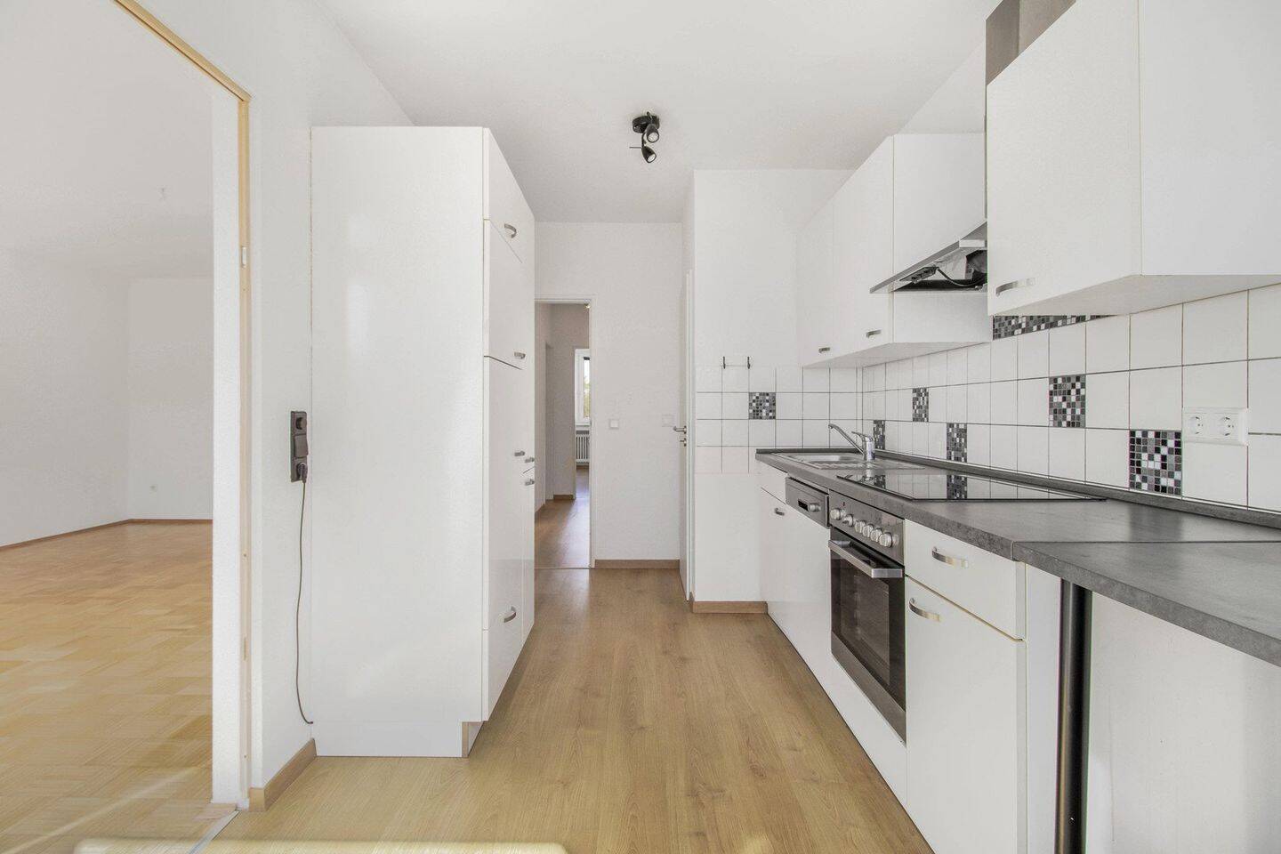 Helle 3-Zimmer-Wohnung in ruhiger Lage - Gröpelingen - inkl. Garage - WG geeignet – Bremen – Vorschaubild 4