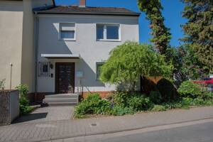 Attraktives REH mit schönem Garten und Garage in guter, ruhiger Wohnlage von Nieder-Eschbach. – 60437 Frankfurt am Main – Vorschaubild 3