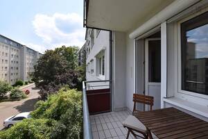 Modern möblierte Wohnung mit Balkon und PKW-Stellplatz in Stuttgart Nord – 70174 Stuttgart – Vorschaubild 6