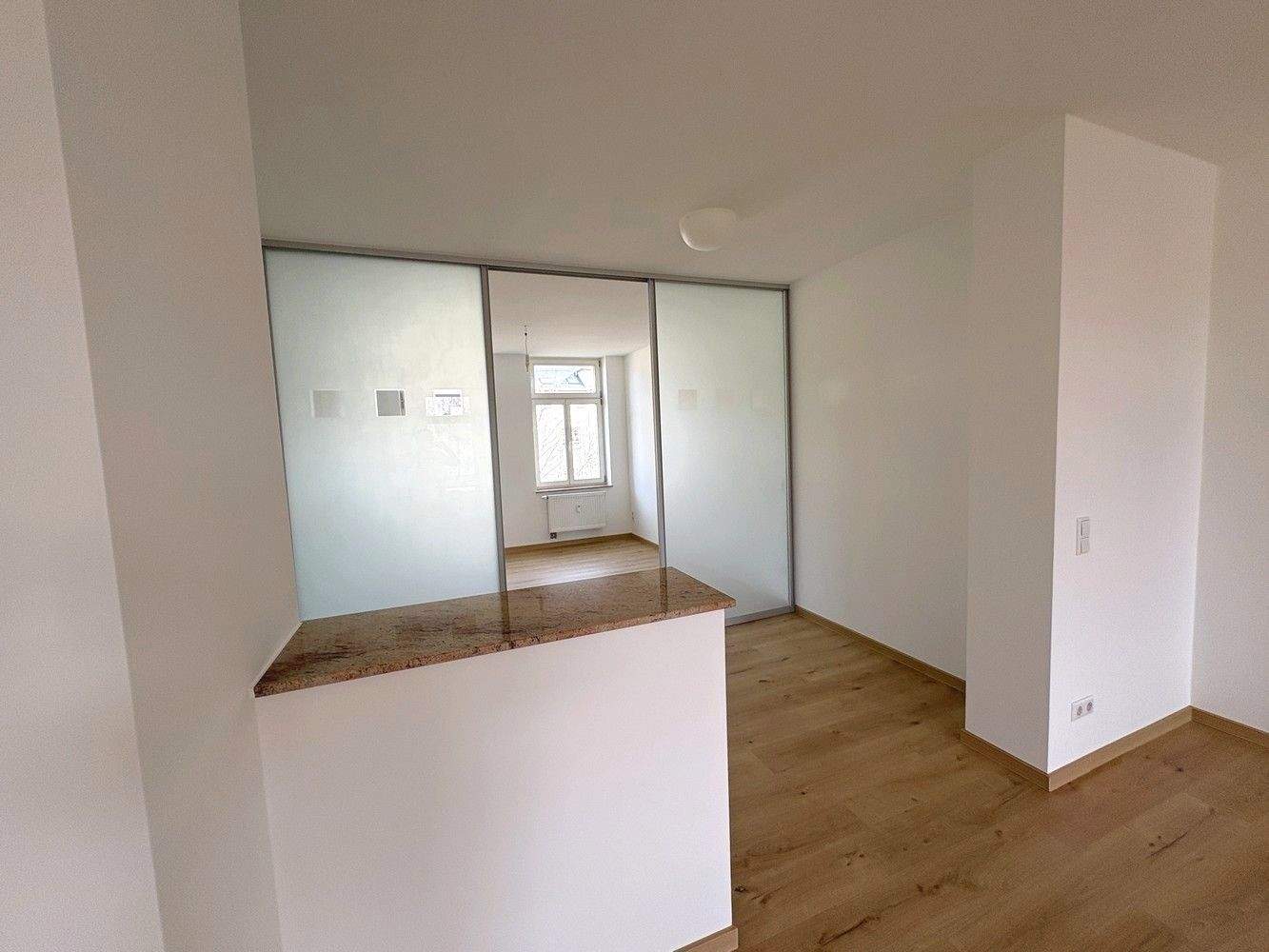 * Franz-Mehring-Str.* 2-Raum-Wg.- mit Balkon- * – Chemnitz – Bild 1 von 9
