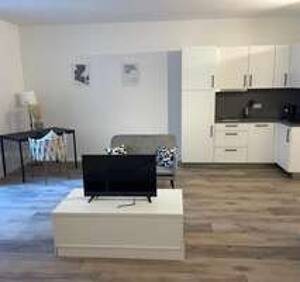 Mitten in STUTTGART ! Vollmöbliertes Studio Apartment