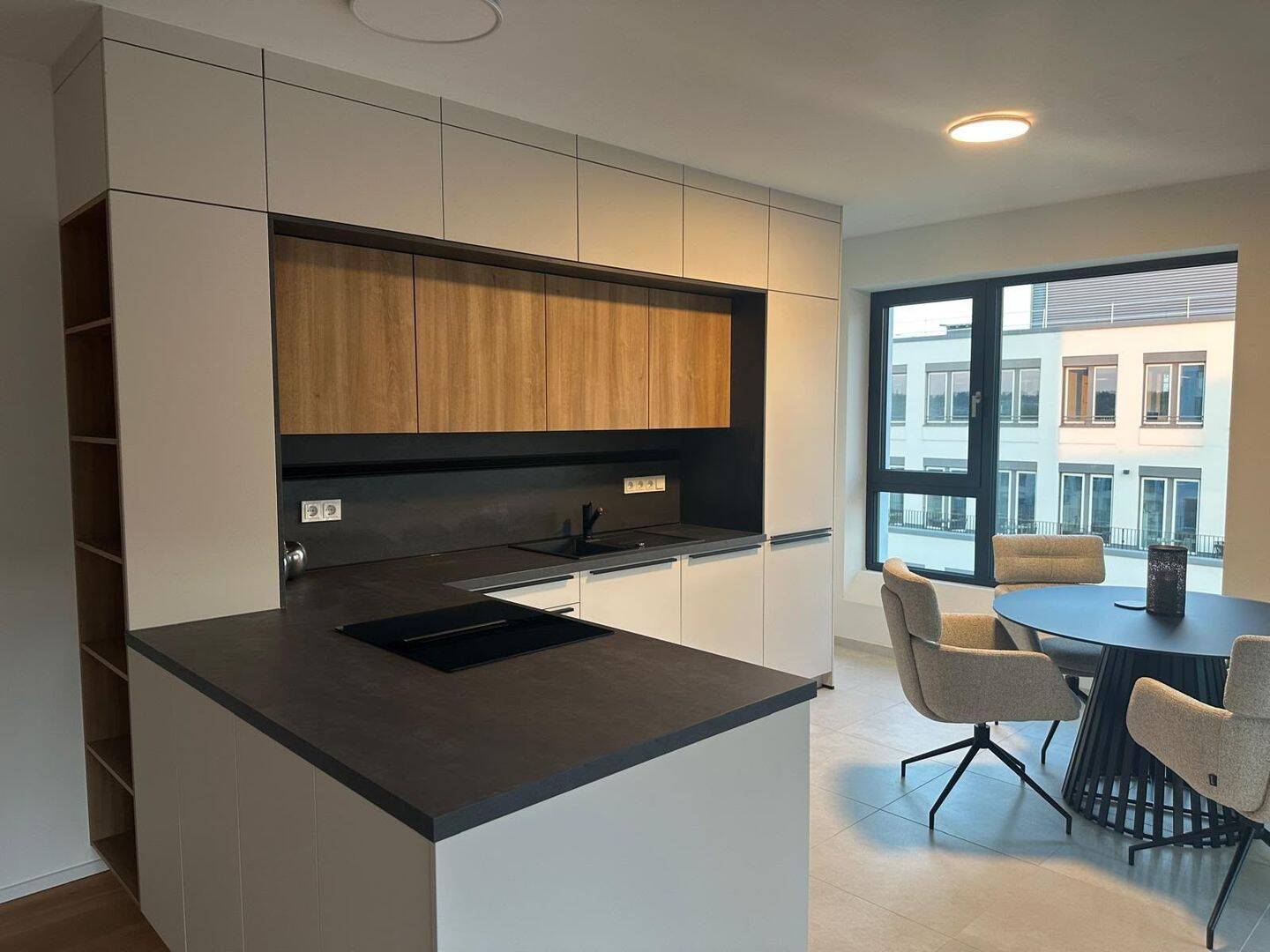 Exklusive 4-Zimmer-Luxuswohnung mit Süd-West-Loggia im Seetor Nürnberg – Nürnberg – Vorschaubild 4