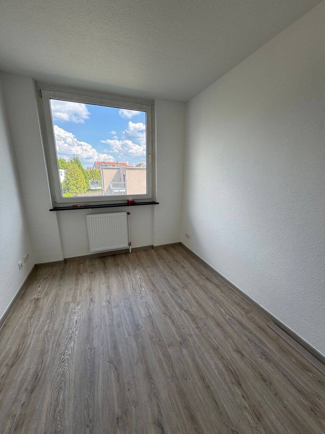 Frisch sanierte 4-Zimmer Wohnung mit Balkon – Braunschweig – Vorschaubild 6