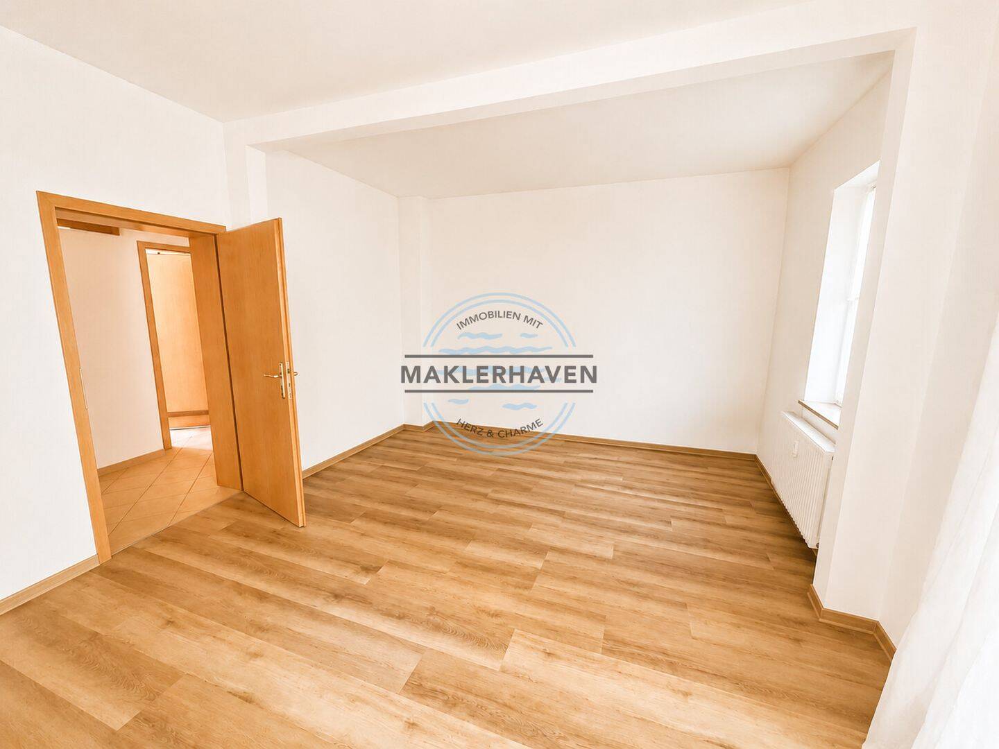 Seltene Gelegenheit: Zweifamilienhaus in familienfreundlicher Nachbarschaft – Wilhelmshaven – Vorschaubild 2