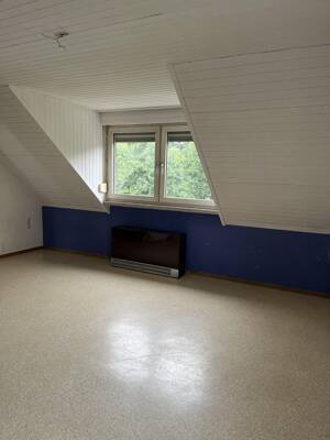 Helle 2-ZKB-Dachgeschosswohnung mit Balkon und Stellplatz in Trier-Pfalzel – 54293 Trier – Vorschaubild 4