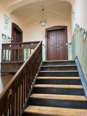 1 Zimmerapartment für Single im Dachgeschoß in historischer Villa am Wasaplatz – 1219 Dresden – Vorschaubild 3