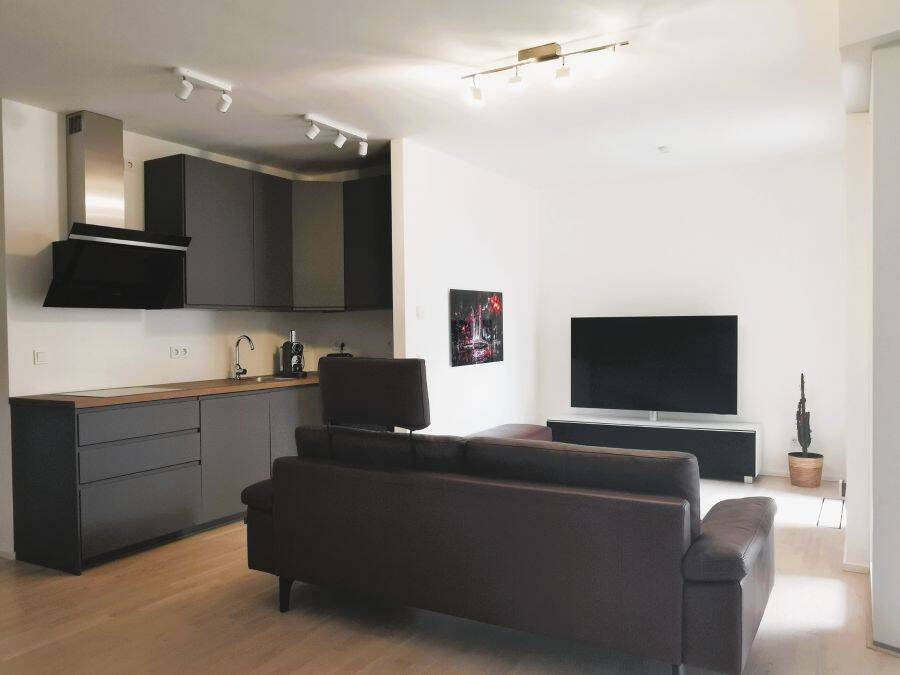 Provisionsfrei* Moderne 2-Zimmer-Design-Wohnung mit Loggia mitten in München-Pasing – München – Vorschaubild 2