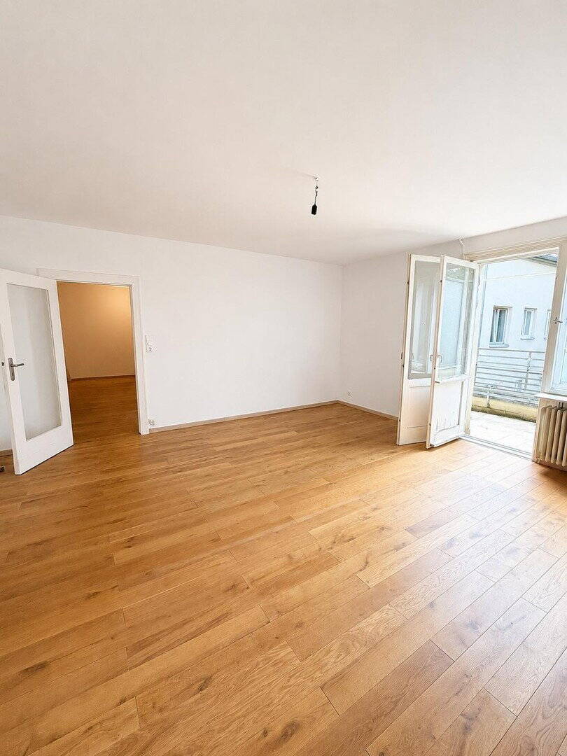 Schöne und Bezugsfreie 3-Zimmer-Eigentumswohnung mit Balkon – Berlin – Vorschaubild 2