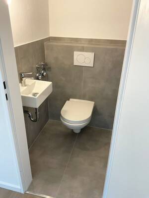 Große 2-Zimmer-Wohnung + Balkon, offener Kochbereich, Wannenbad, Aufzug – 44801 Bochum – Vorschaubild 6