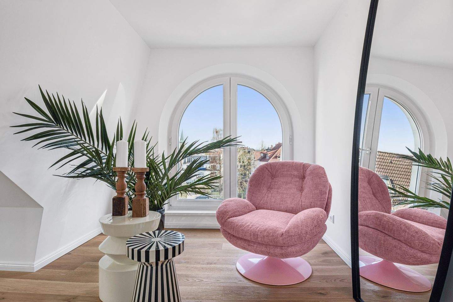 ALTBAUFLAIR NEU - DACHGESCHOSSWOHNUNG MIT DACHTERRASSE IM KATHARINENVIERTEL – Osnabrück – Vorschaubild 8