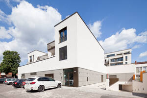 Sonnig und zentral, mitten in Vegesack: 118qm Maisonette Wohnung
