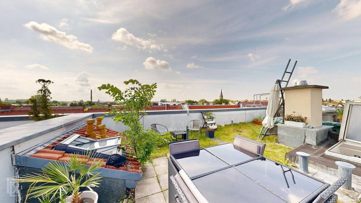 Penthouse der Extraklasse: 3 Zimmer, Balkon, Dachterrasse und privater Stellplatz – 12489 Berlin – Bild 1 von 9