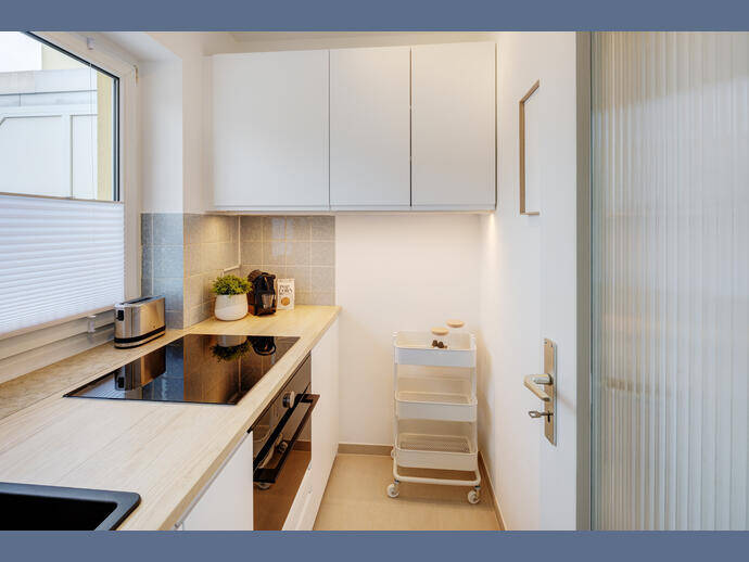 Möbliert: Modernes Design und traumhafte Dachterrasse! – München – Vorschaubild 5