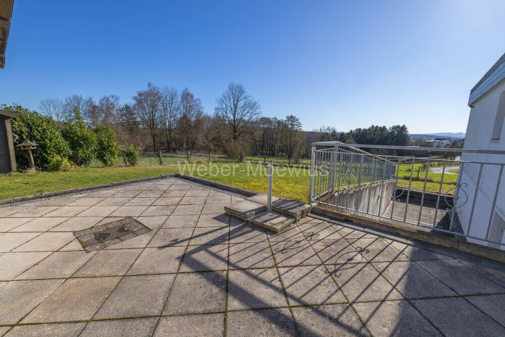 Idyllisches Einfamilienhaus auf Traumgrundstück mit toller Aussicht! – Neunkirchen-Seelscheid – Bild 1 von 9