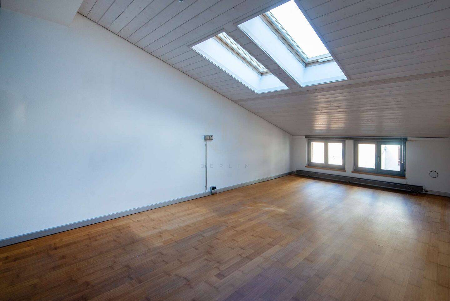 Historische Remise mit exklusivem Flair und Dachterrasse - im ruhigen Innenhof von Berlin-Mitte – Berlin – Vorschaubild 9