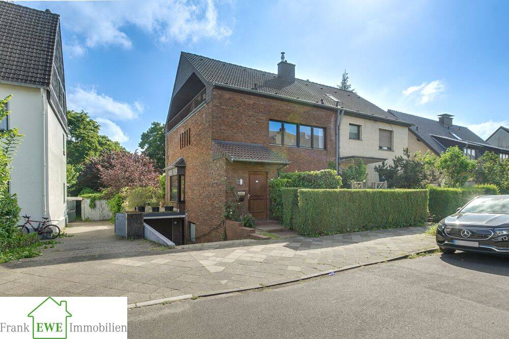 Objekt-Nr. 469, 40599 Düsseldorf Neuer Preis ! Top Doppelhaushälfte 207m² Wohnfläche