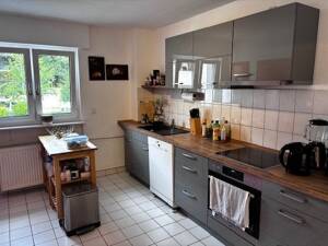 Helle 2-Zimmer-Wohnung mit Balkon in gepflegtem Mehrfamilienhaus – 65195 Wiesbaden – Vorschaubild 4