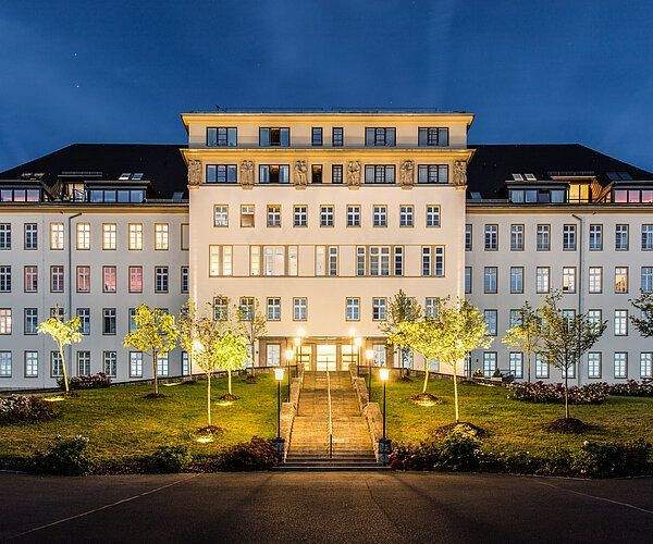 exquisite 3 Zimmer Wohnung in Wunschlage