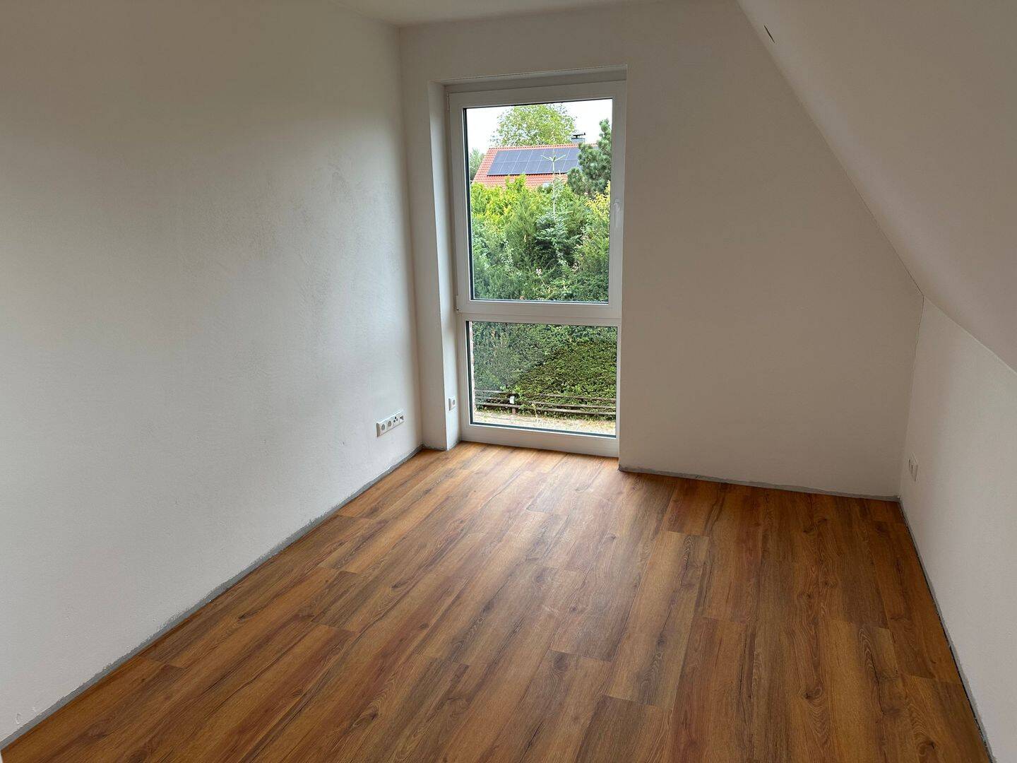Erstbezug: Einfamilienhaus in ruhiger Lage - klinikumsnah gelegen - Energieeffizienz A+ - Wärmepumpe - Lüftungsanlage - keine Maklercourtage – Oldenburg – Vorschaubild 9