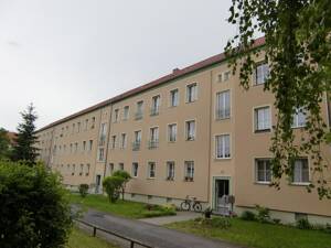 3-Raumwohnung mit Tageslichtbad, Badewanne und Balkon in der Altstadt