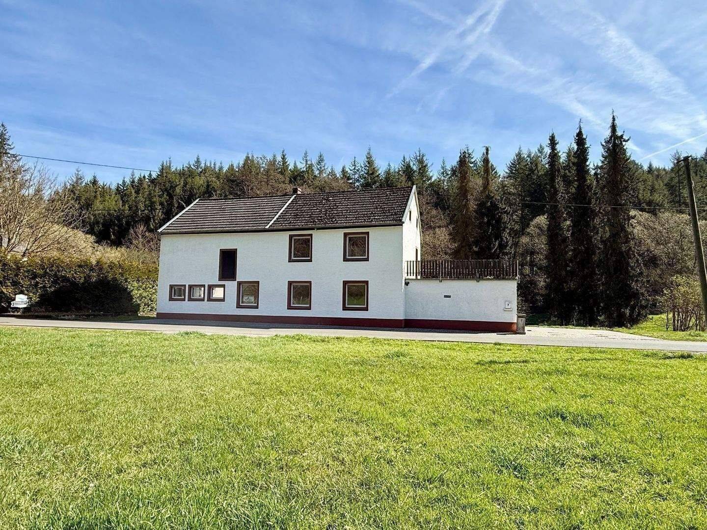 Gestalten Sie Ihr Traumhaus – idyllische Lage am Fluss