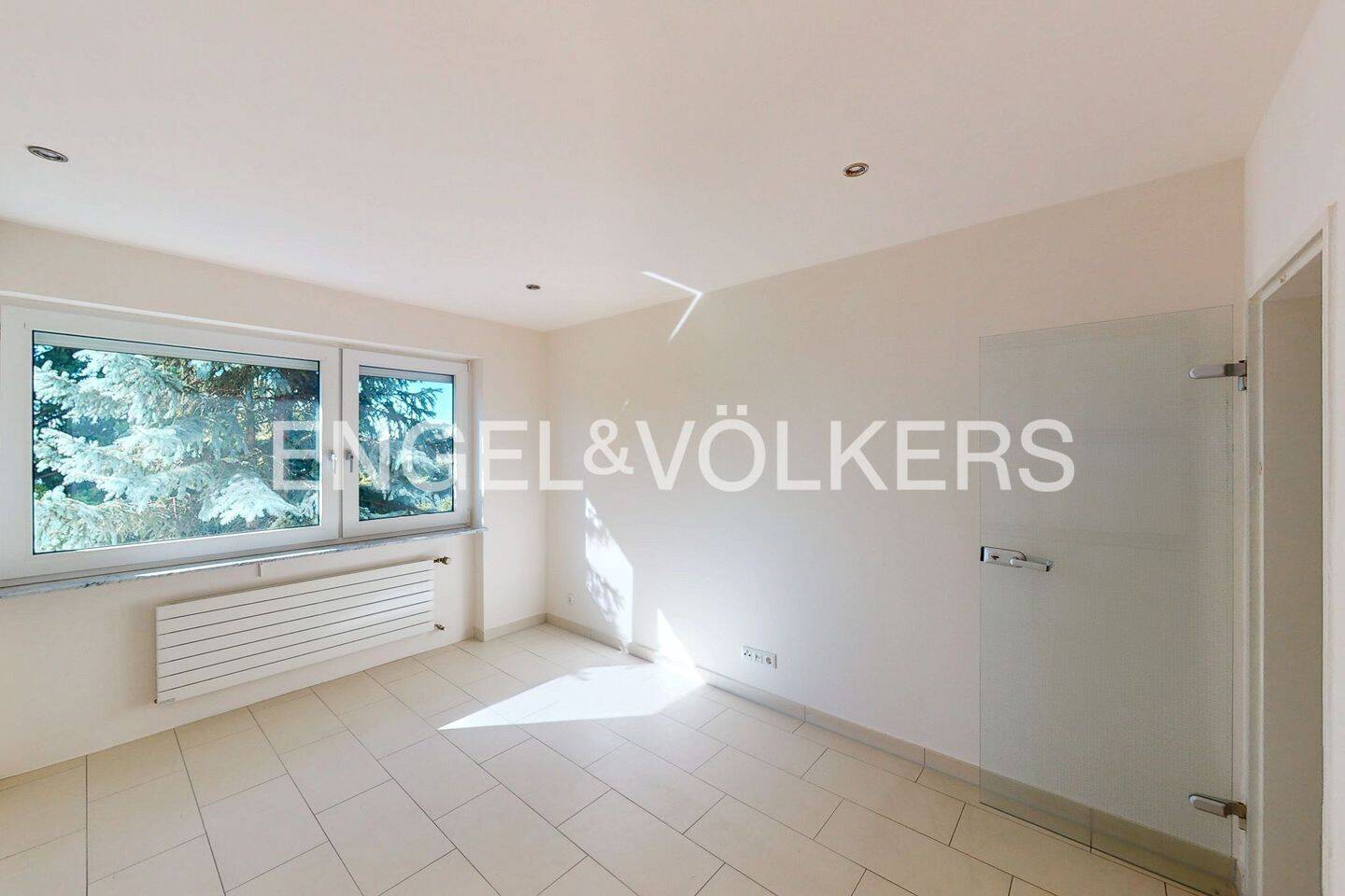 Stilvolle 3-Zimmer-Wohnung mit durchdachtem Grundriss und Balkon – Wiesbaden – Vorschaubild 8