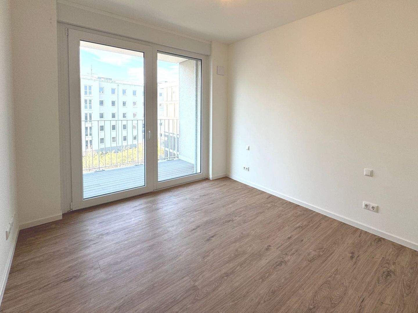 Nexus² - Helle 4-Zimmerwohnung inkl. Einbauküche und Loggia in zentraler Lage – Mannheim – Vorschaubild 3