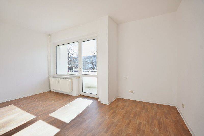 Balkon / Blick ins Grüne – Chemnitz – Vorschaubild 7
