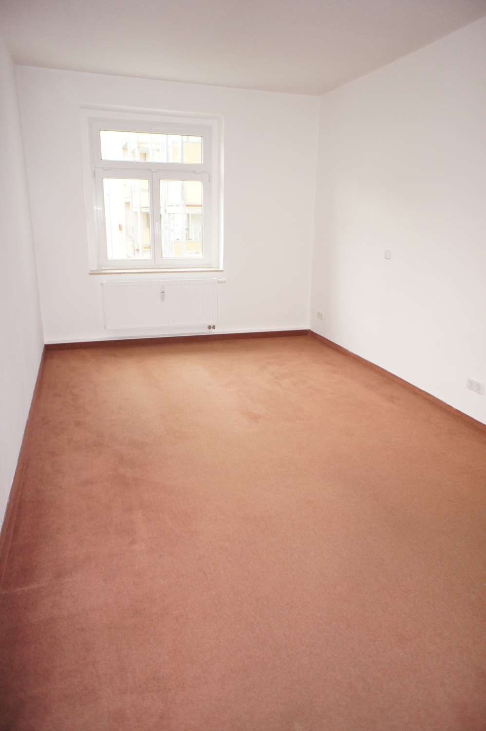 2. OG - Balkon -geräumige Küche - EBK *** ! frei ab 1.9.26 – Chemnitz – Vorschaubild 4