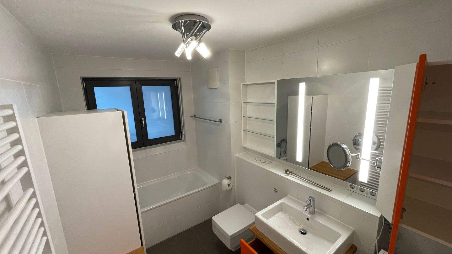 3 ZKB mit TG und Terrasse teilmöbliert sofort in Feldmoching- Ludwigsfeld – München – Vorschaubild 4