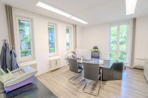 Repräsentative Stadtvilla mit Büroflächen und vielseitigem Wohnkonzept in zentraler Lage – 42853 Remscheid – Vorschaubild 8