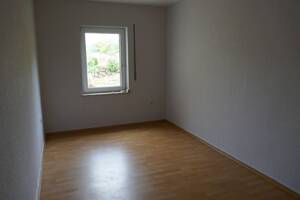 4-Zimmer-Wohnung im 1. OG mit ca. 100m² Wfl. – 54668 Prümzurlay – Vorschaubild 3