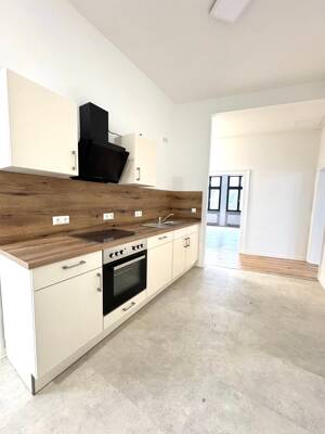 Moderner Wohnkomfort im Altbau - mit großem Bad & Balkon – 39104 Magdeburg – Vorschaubild 2