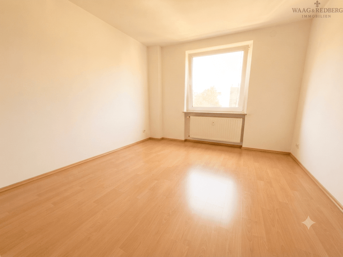 4-Zi. EG-Wohnung mit privatem Garten – Nürnberg – Vorschaubild 4