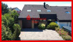 Reiheneckhaus mit schönem Garten und Garage in unmittelbarer Uni-Nähe!