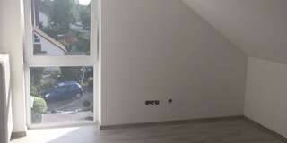 Neuwertige 4-Raum-Maisonette-Wohnung mit Balkon in Bielefeld – Bielefeld – Vorschaubild 9