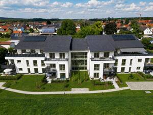 Wohnqualität mit Herz - Barrierefreie Dachgeschosswohnung mit Terrasse im Betreuten Wohnen – 86517 Wehringen – Vorschaubild 1