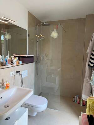 3,5-Zimmer Penthouse-Maisonnette Wohnung in Hamburg-Hummelsbüttel mit 2 PKW-Stellplätzen und Einbauküche – 22339 Hamburg – Vorschaubild 6