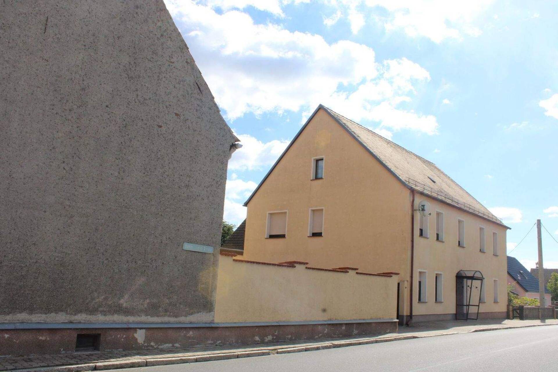 Einfamilienhaus in 04880 Dommitzsch mit 204 m² kaufen