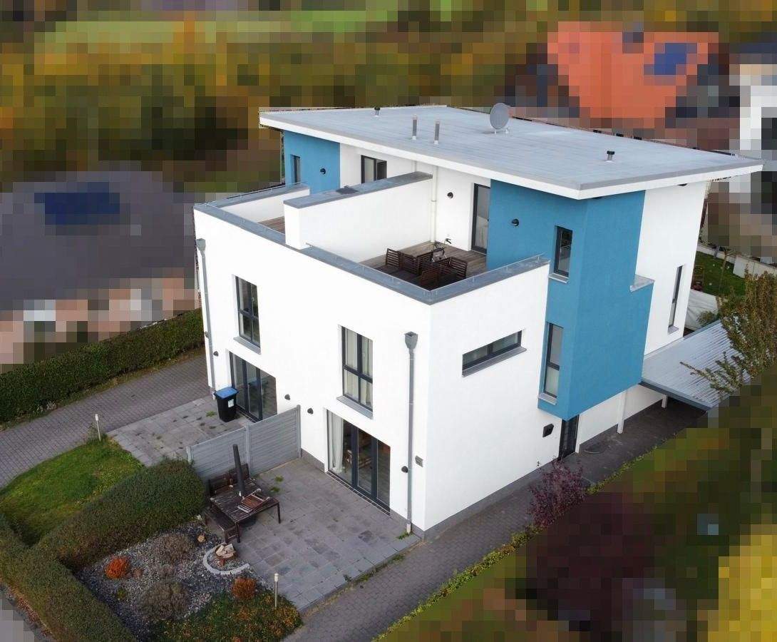 Wohnen mit Perspektive - Doppelhaushälfte mit Dachterrasse, Garten & Renditepotenzial – Bad Oldesloe – Bild 1 von 9