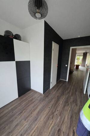 Familienglück auf drei Etagen - Kamin, Whirlpool & Traumgarten inklusive! Jetzt einziehen & genießen – 53117 Bonn – Vorschaubild 2