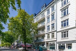 Imposanter Altbau - Langfristig vermietete Kapitalanlage in exklusiver Lage ++ courtagefrei ++ – 20251 Hamburg – Vorschaubild 2