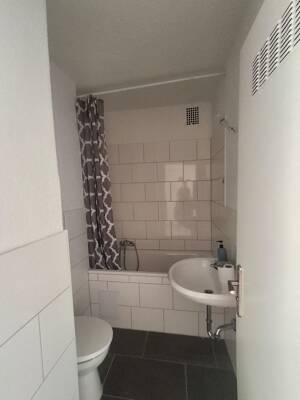 Charmante 1-Zimmerwohnung mit Balkon im Herzen von Bremerhaven – 27568 Bremerhaven – Vorschaubild 3