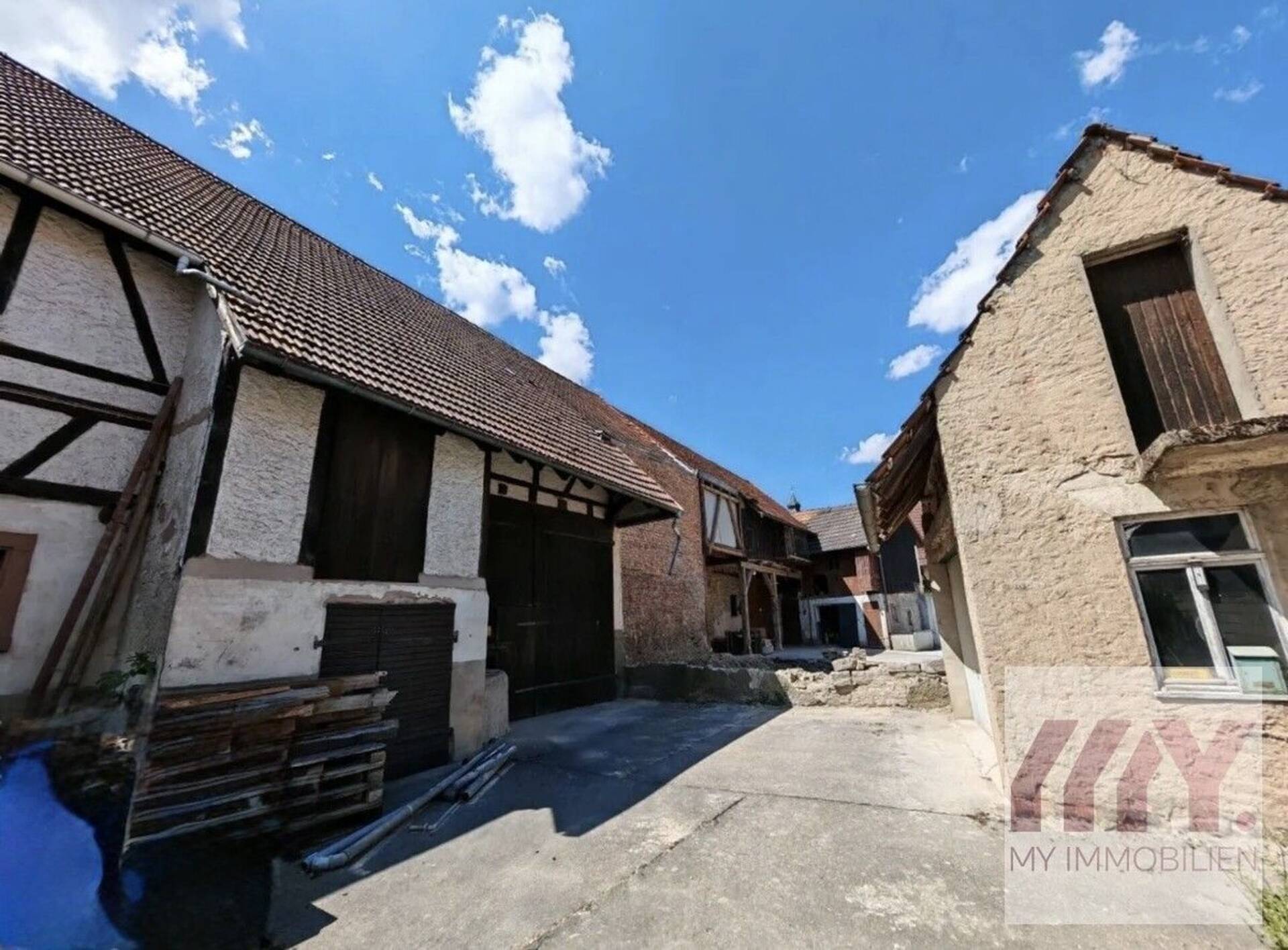 Bauernhaus in 97953 Königheim mit 200 m² kaufen