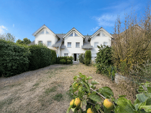 Großes, toll gepflegtes Reihenhaus zum Sofortbezug mit Südterrasse, Garten und Garage * Bj 2005* – 4158 Leipzig – Vorschaubild 2
