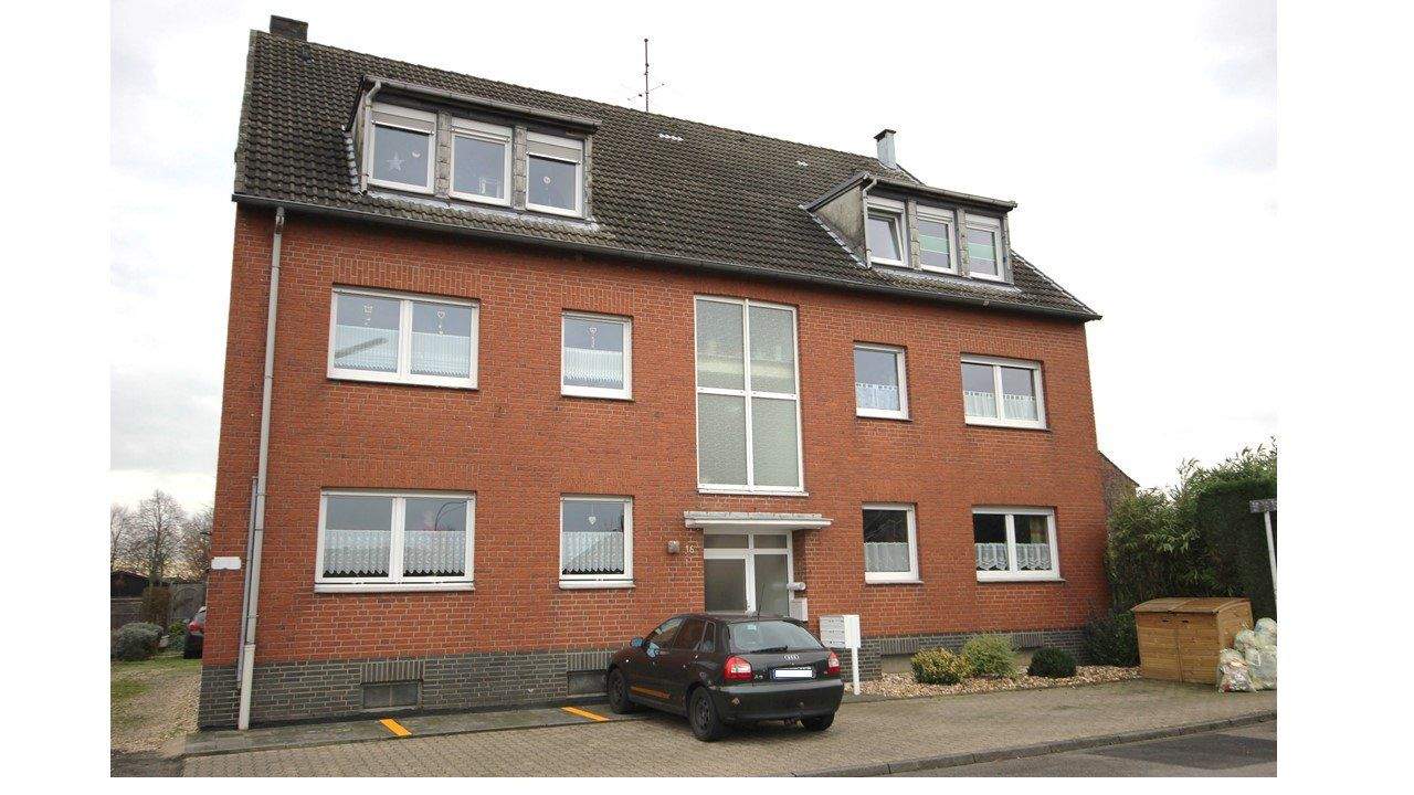 Moderne Dachgeschosswohnung in Wickrathhahn