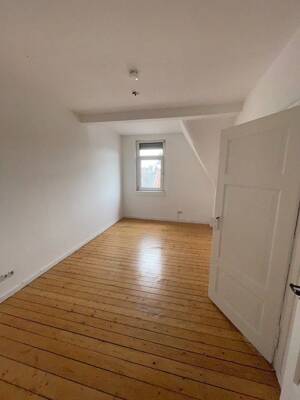 ALTBAU-CHARME! Einfach & günstig wohnen über den Dächern von Offenbach! – 63069 Offenbach am Main – Vorschaubild 7